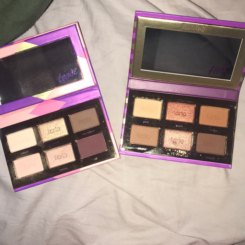 Eyeshadow palettes